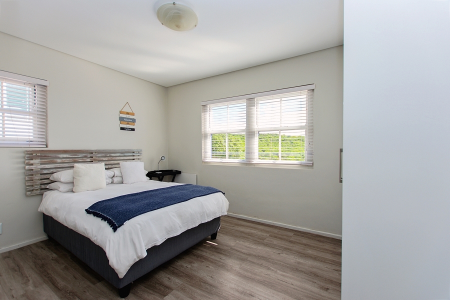 6 Bedroom Property for Sale in Mykonos Western Cape